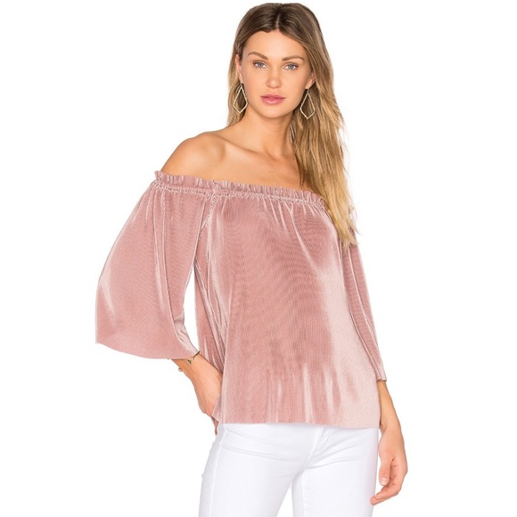 J.O.A Off-The-Shoulder Black Micro Pleated Top - Picture 3 of 9